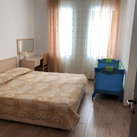 Апартамент В Хотел Стената, Пампорово Apartman Szmoljan Kültér fotó