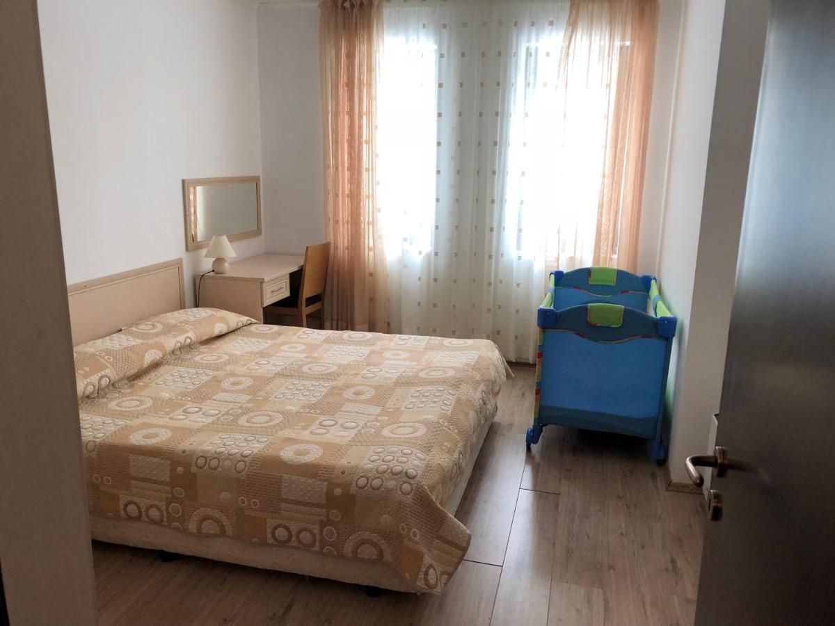 Апартамент В Хотел Стената, Пампорово Apartman Szmoljan Kültér fotó